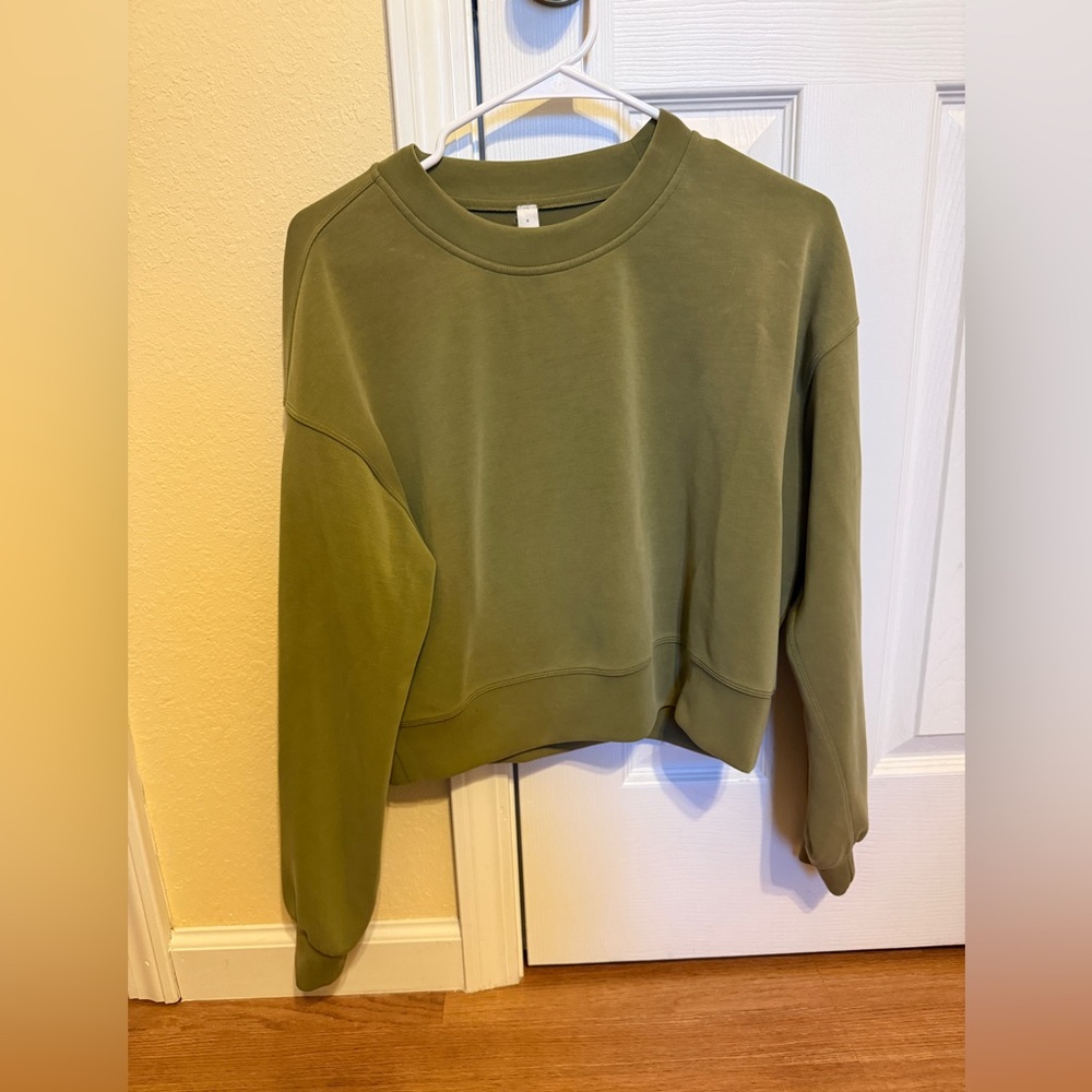 ✨ Lululemon Softstreme Perfectly Oversized Cropped Crew Pullover